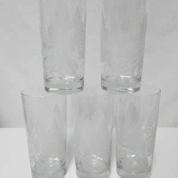 Vintage Cristal D'Arque Christmas Frosted Sleighride glass tumbler 6" Set 5